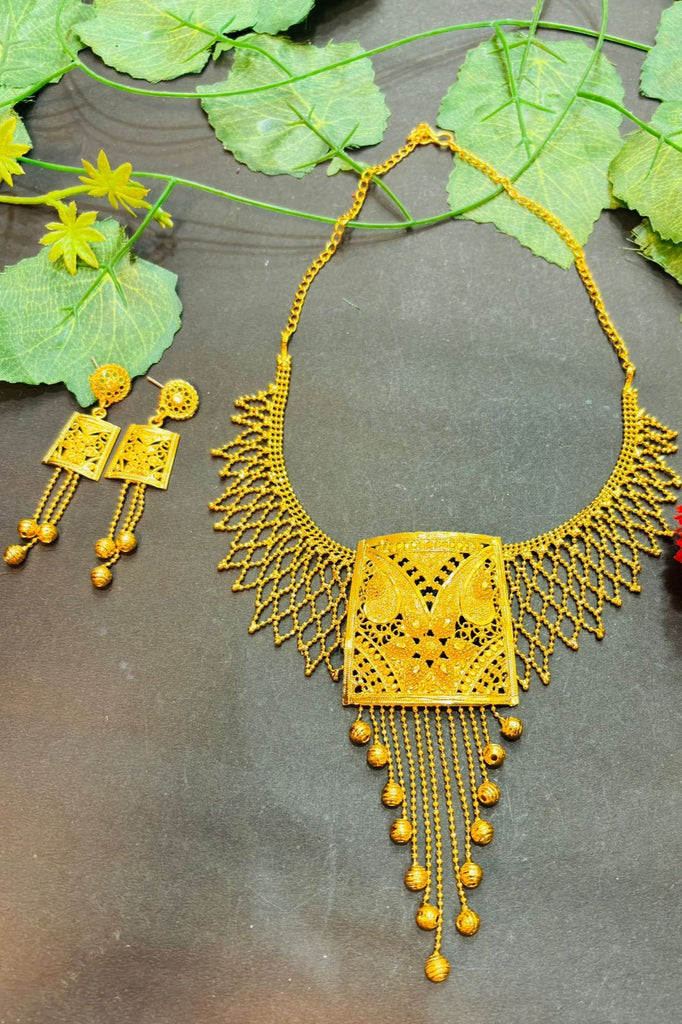 Nabamallika Gold Plated Necklace Set