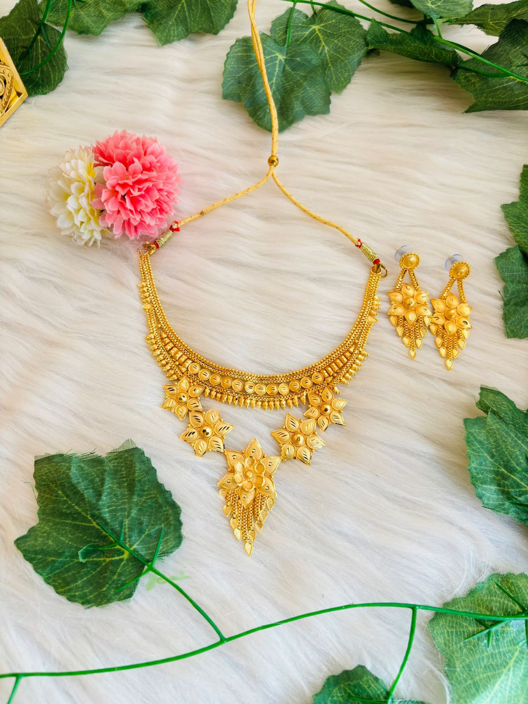 Golden Flower-Plated Necklace set