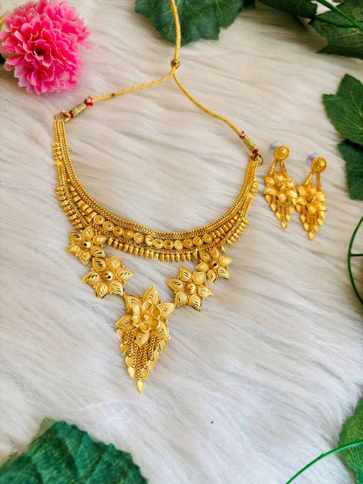 Golden Flower-Plated Necklace set