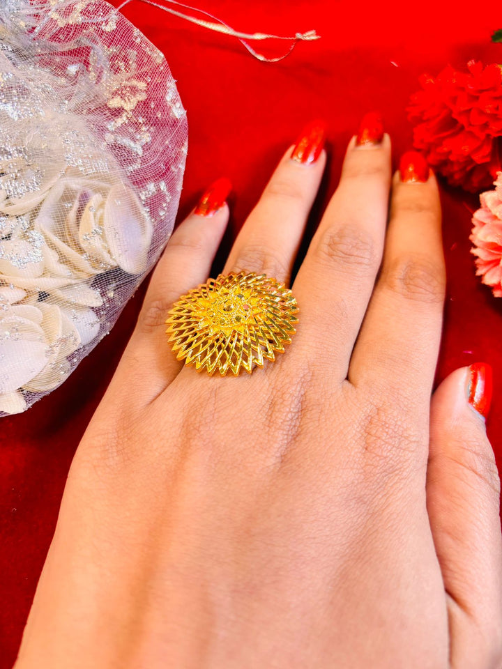 The Bellus- Gold Plated Ring