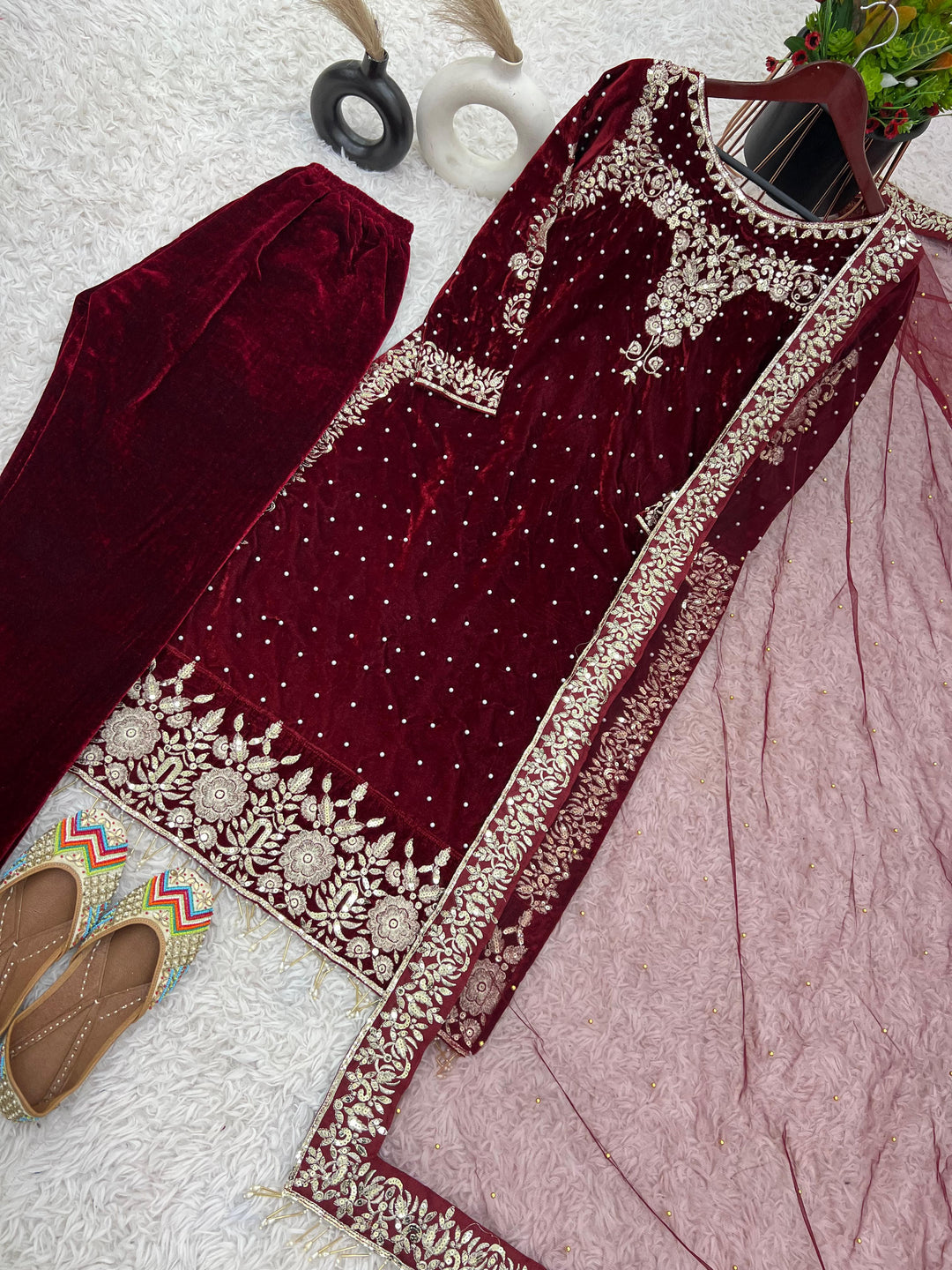 Sangini -Velvet Kurti Set