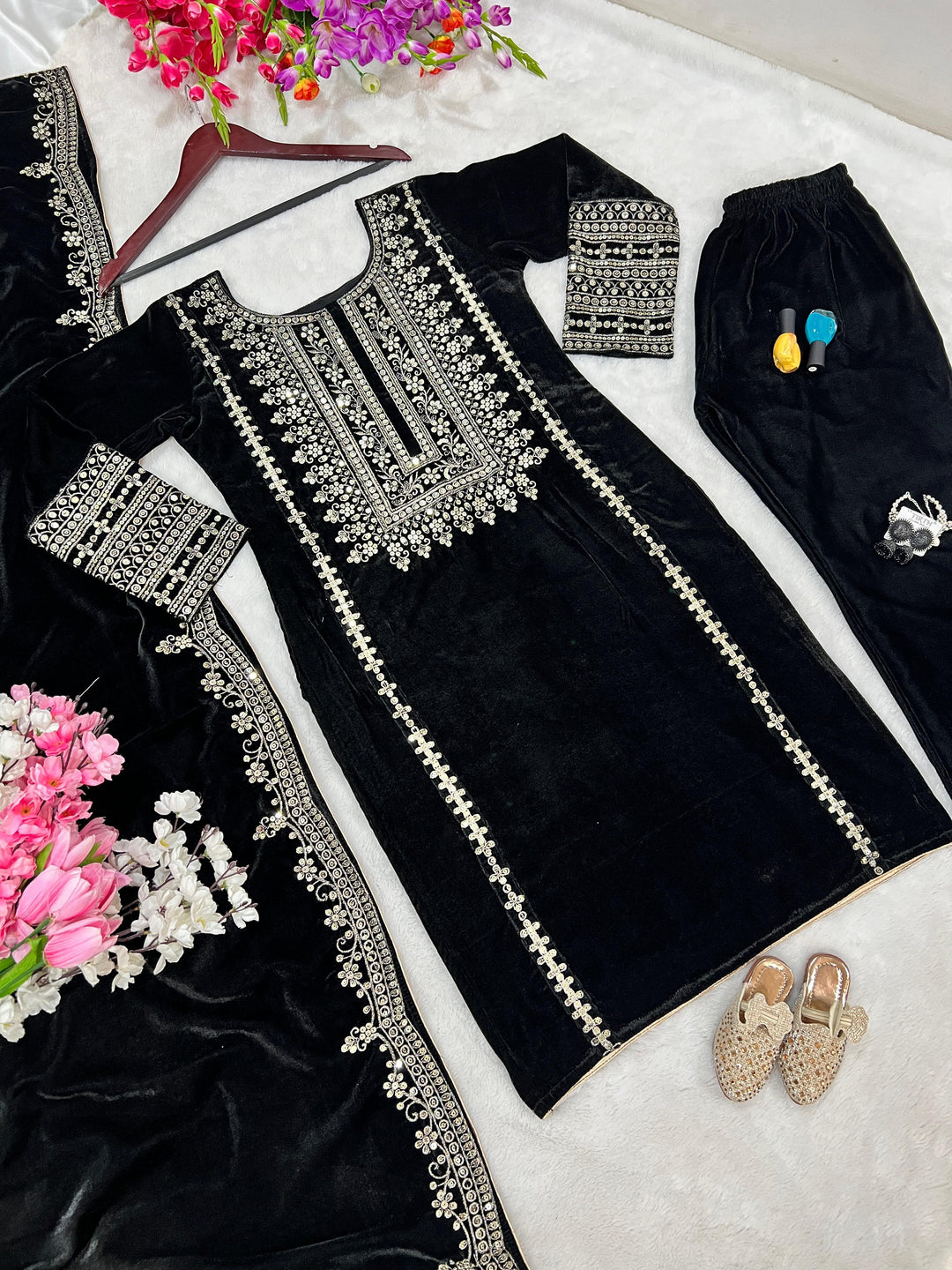 Pretty Stars Velvet Kurti Set