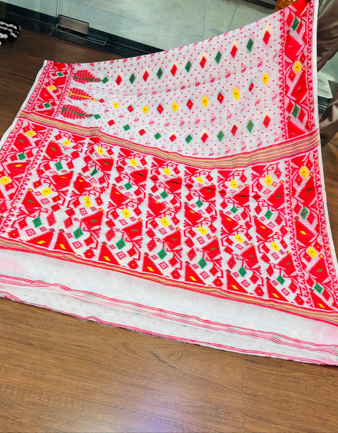 Beauty Of  Dhakai Jamdani Saree