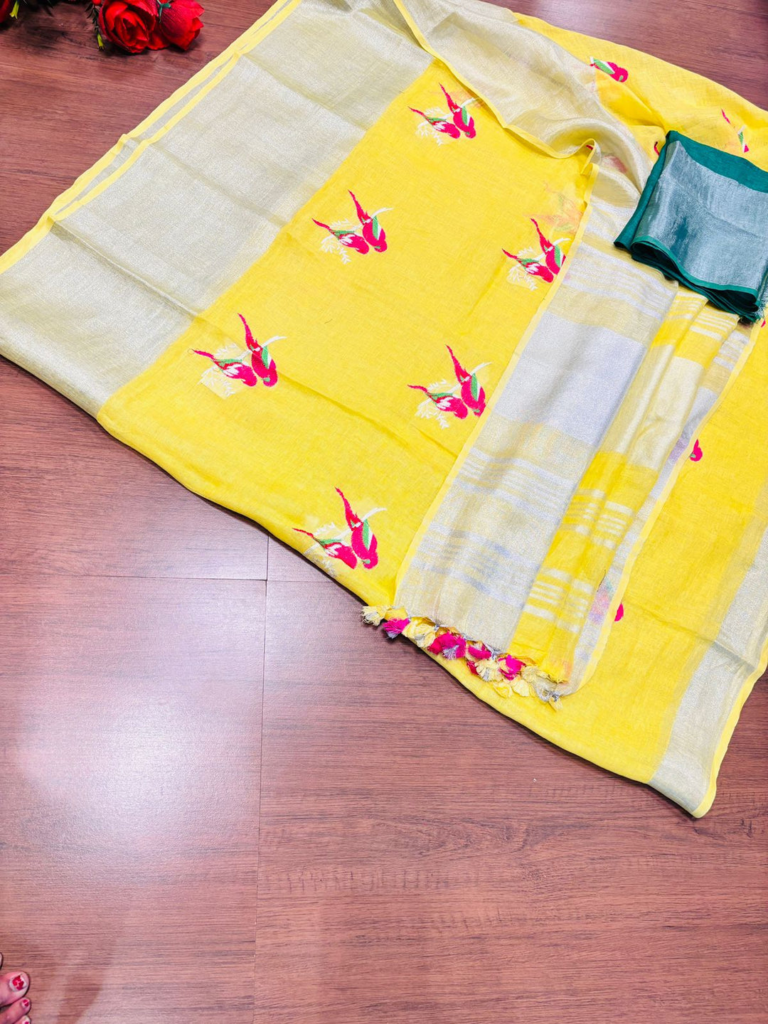 Manasi - Linen Saree