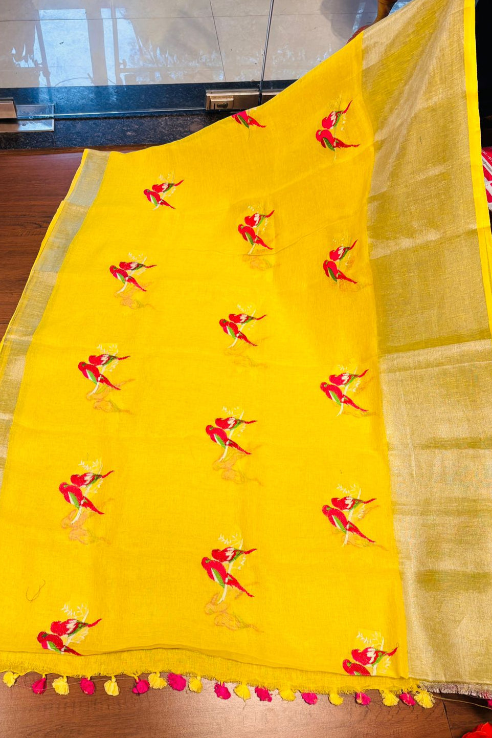 Manasi - Linen Saree