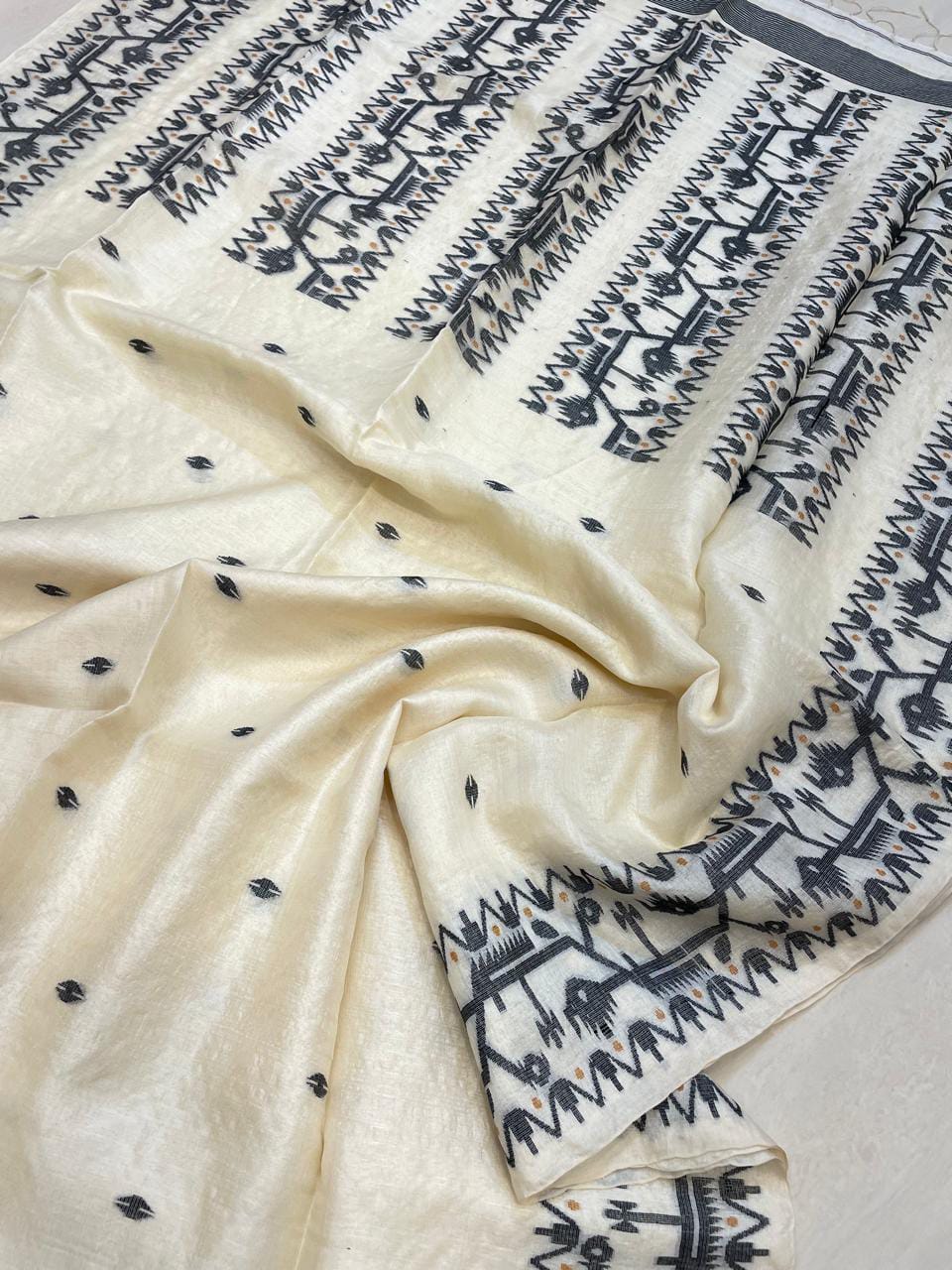 Bengal's Tale Gachi Tussar Saree