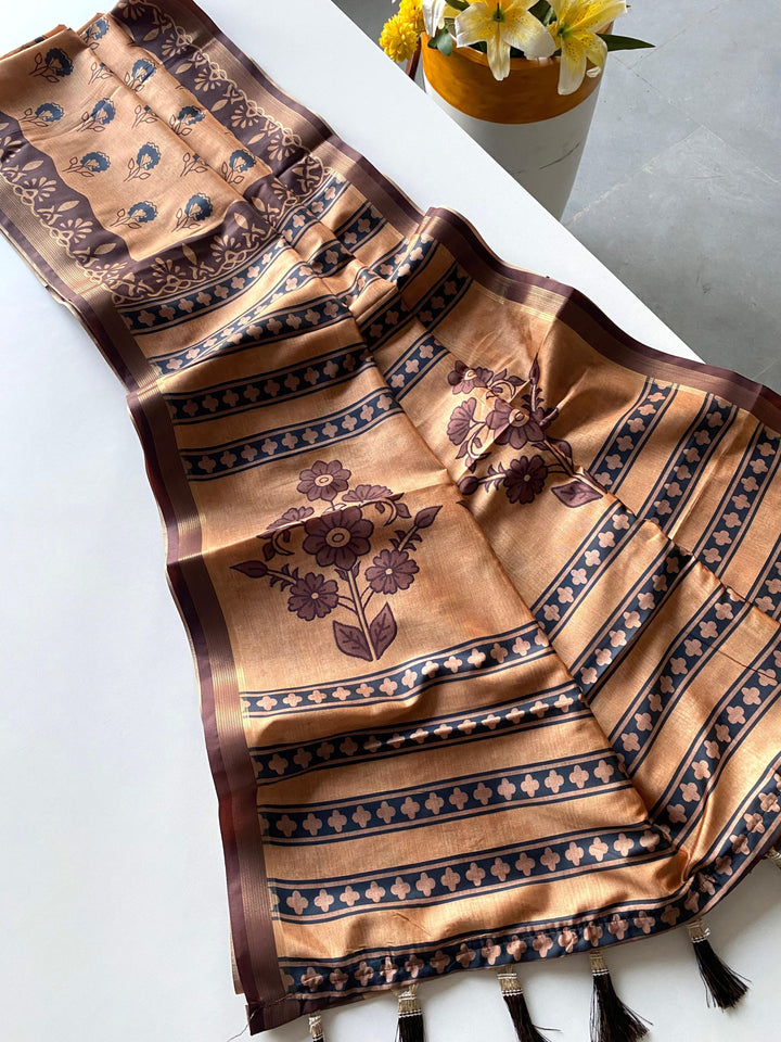 Golden Threads Banarasi Dola Silk Saree