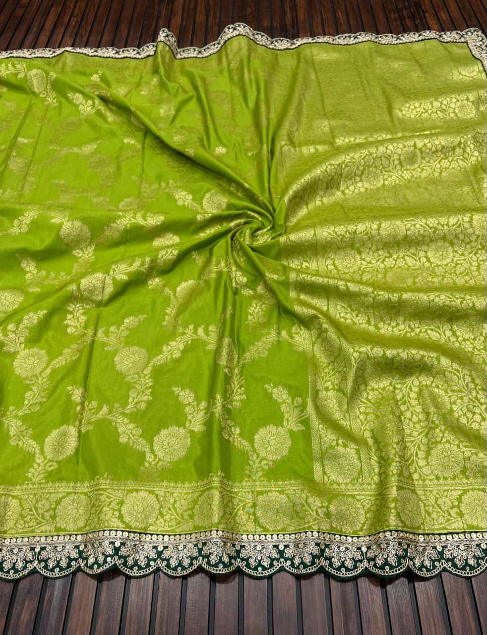 Puff Of Smoke Khaddi Georgette Silk Saree