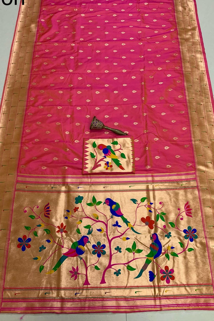 Yogini Kanjivarum Paithani Double Tone Silk Saree