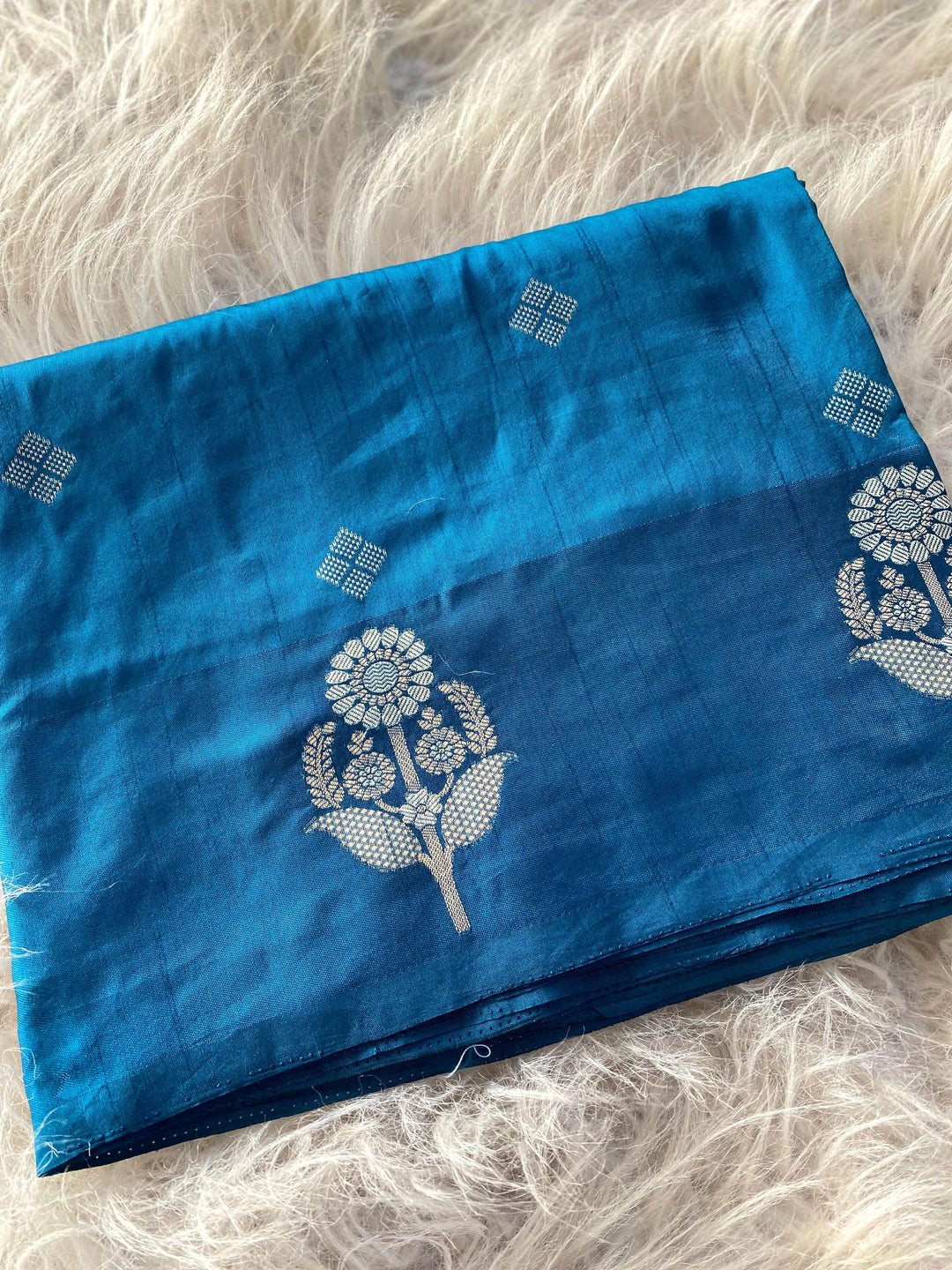 Good Days Banarasi Dola Silk Blue Saree