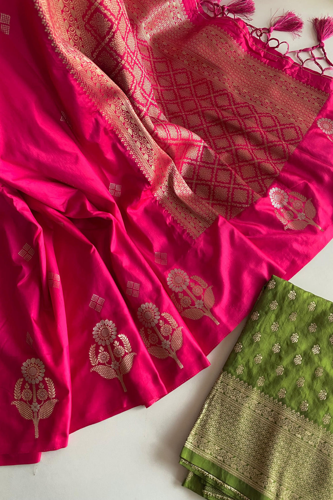 Good Days Banarasi Dola Silk Pink Saree