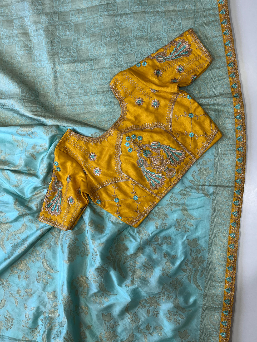 Delicate Flow Of Fabric Banarasi Pattu Saree