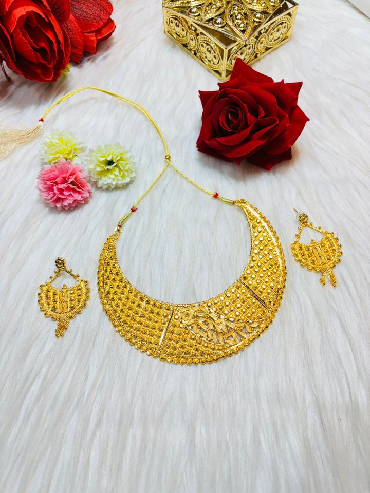 Aurora Gleam - Gold Plated Necklace Set