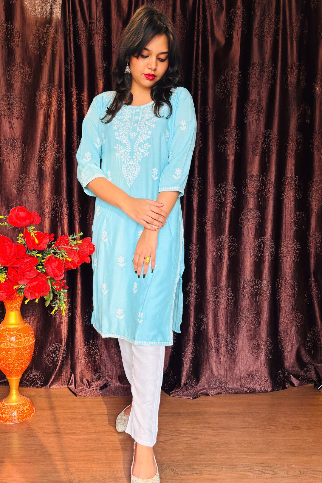 Contrasting Color With Kurti Set