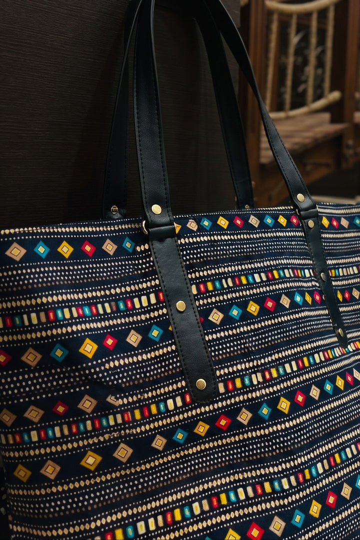 Travel days- Hand Bag