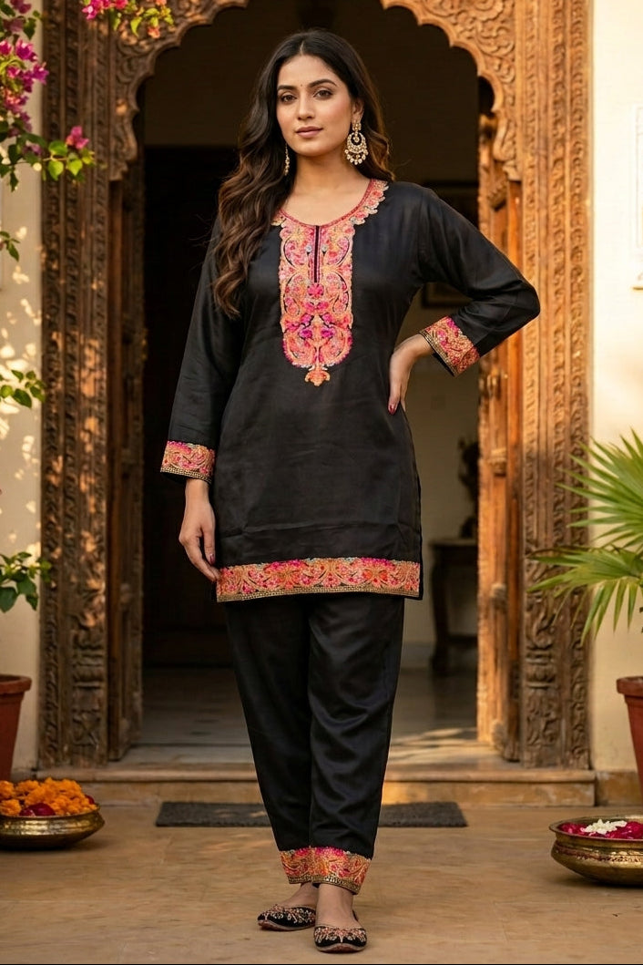 Crown of Kashmir - Special Kurti With Pant