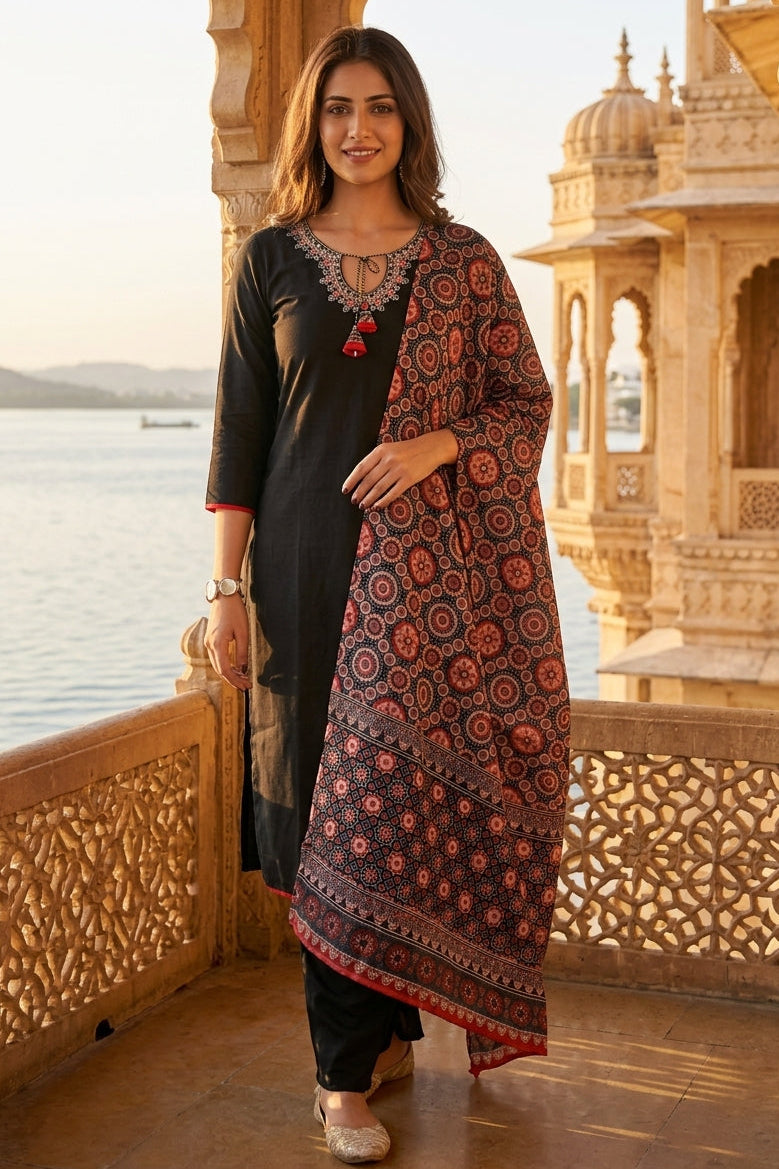Midnight Glow Kurti Set