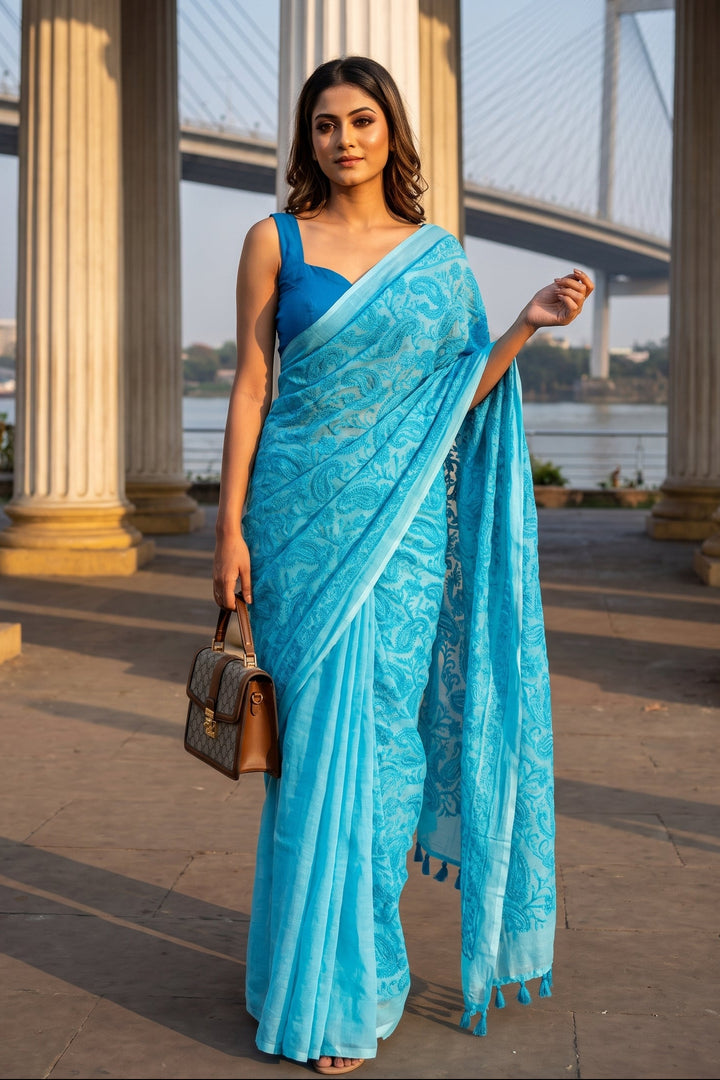 Petals & Paisley Mul Cotton Saree
