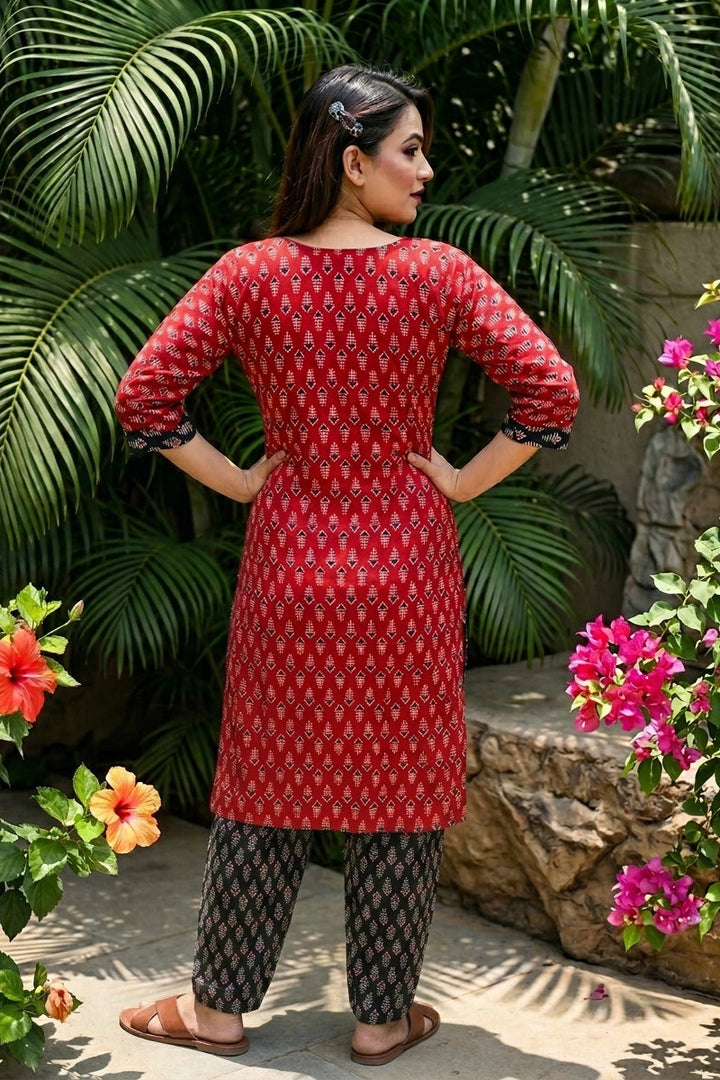 College-Going Vibe Kurti Set (Leaf Motifs)