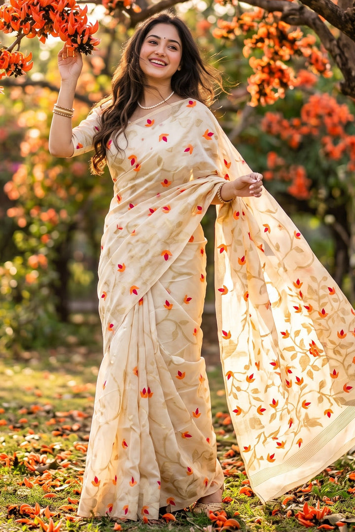 Bonolota – All-Over Zari Weaving Jamdani Saree ✨