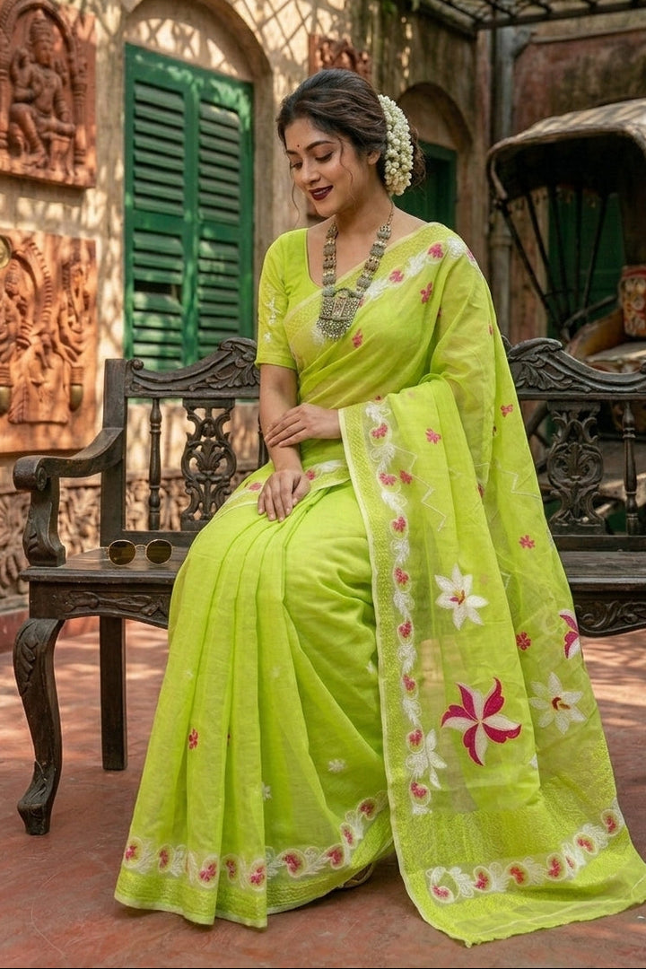 Nirjharini Dhakai Jamdani Saree
