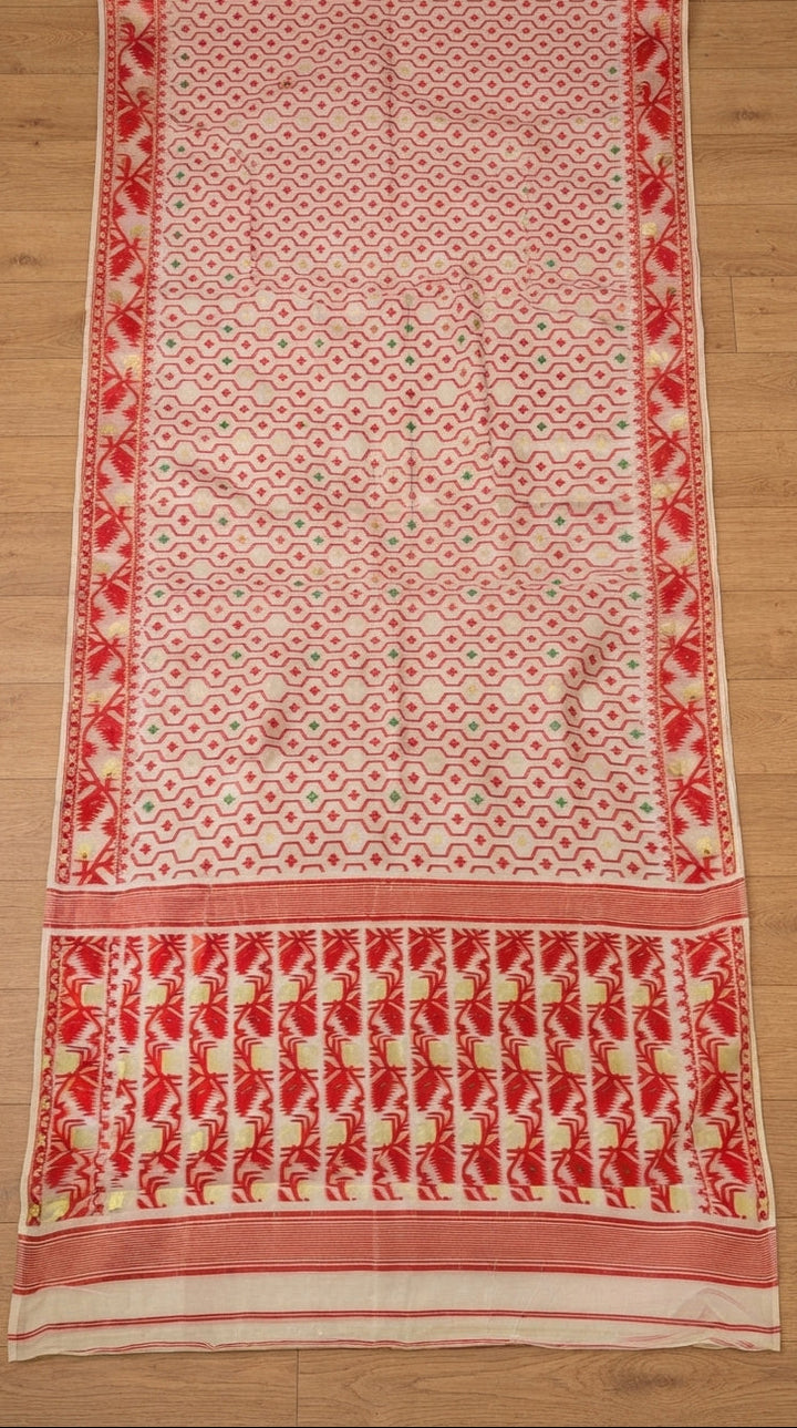 Swarnamayi Jamdani Saree