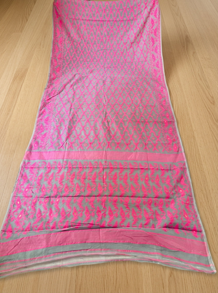 Neel Komol ( নীল কমল )Bengal Jamdani Saree (Pink-Grey)