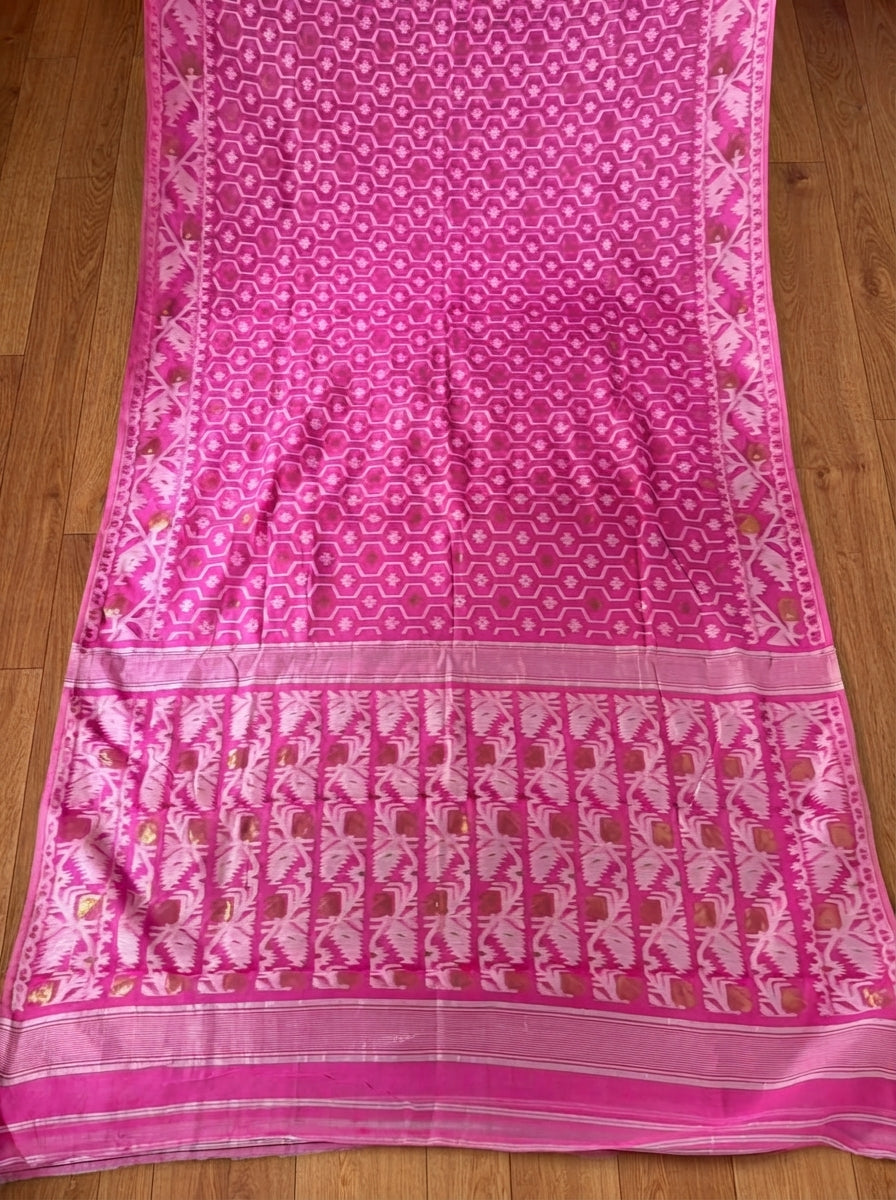 Swarnamayi Jamdani Saree