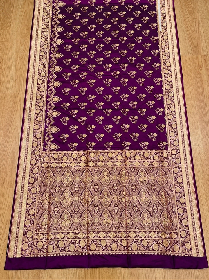 Queen's Legacy Banarasi Semi Katan Silk Saree