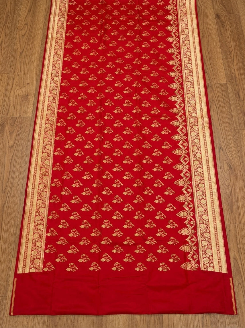 Queen's Legacy Banarasi Semi Katan Silk Saree