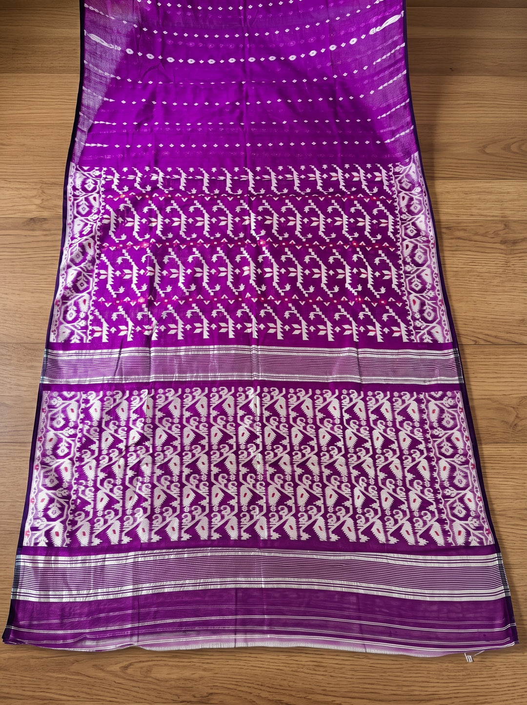 Shatarupa Bengal Jamdani Saree(Purple,Black Border)