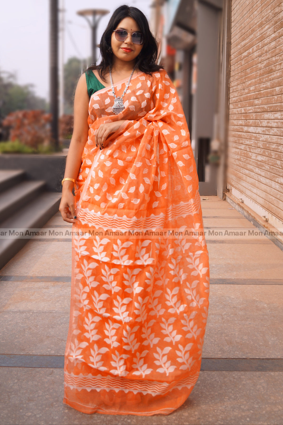 Reason To Stare, Wear A saree(Dhakai Jamdani)