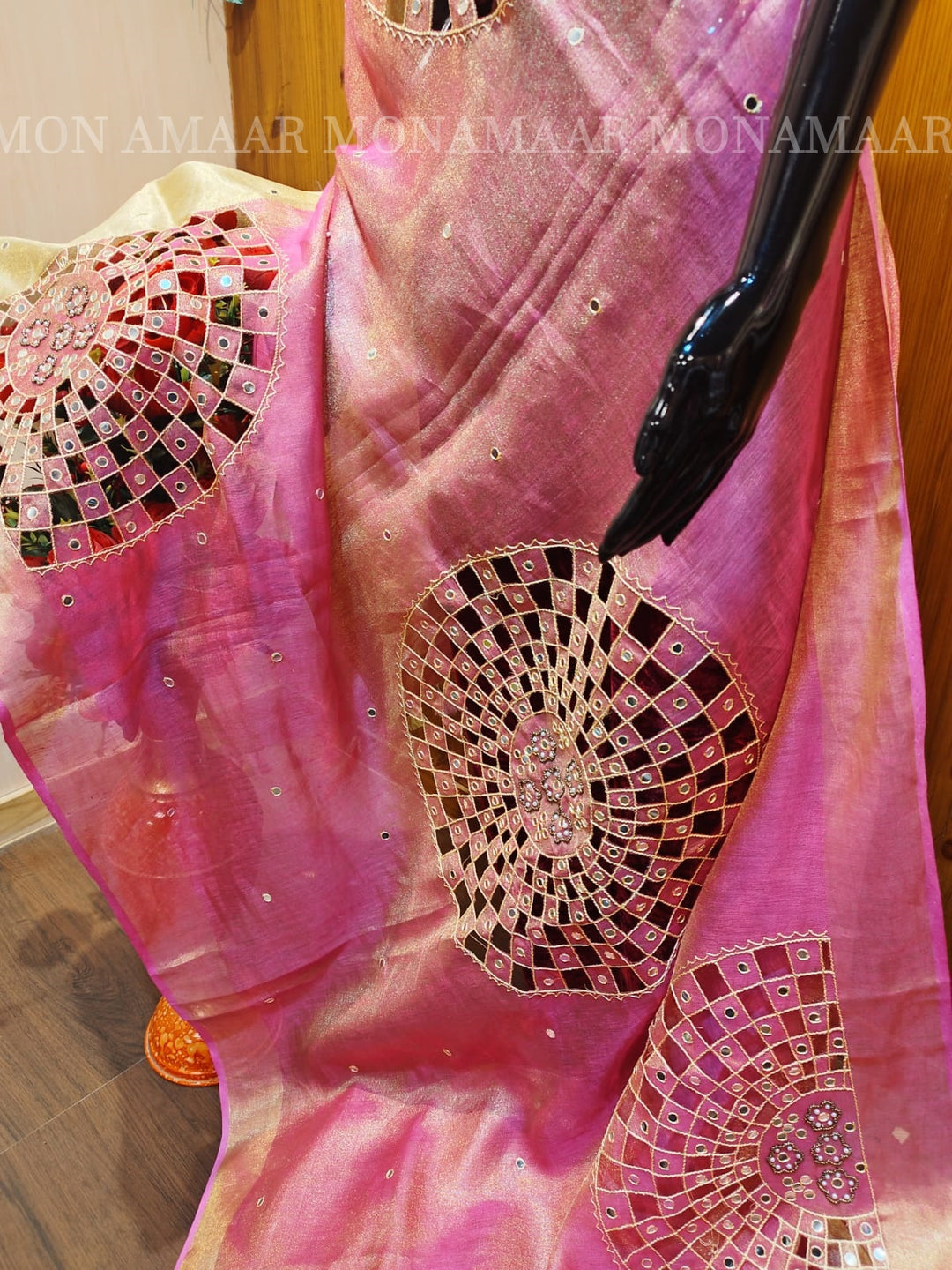 Worth Of A Queen's Crown(Pink Pure Tissue Linen Saree)