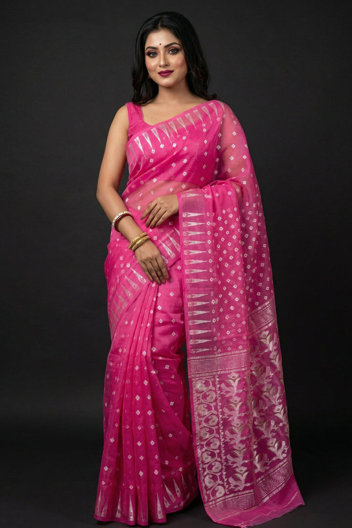 Moner Alo-Bengal Jamdani Saree (Deep Pink)