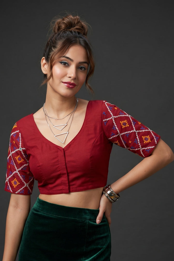 Dreamy Deal-Gujrati Stitch Blouse
