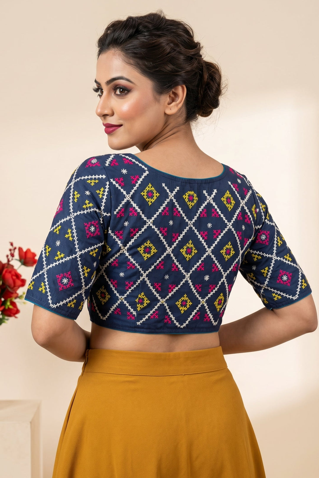 Dreamy Deal-Gujrati Stitch Blouse