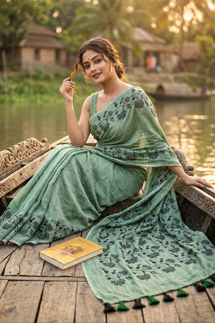 Bangarup (বঙ্গরূপ)– The Beauty of Bengal Embroidered Saree
