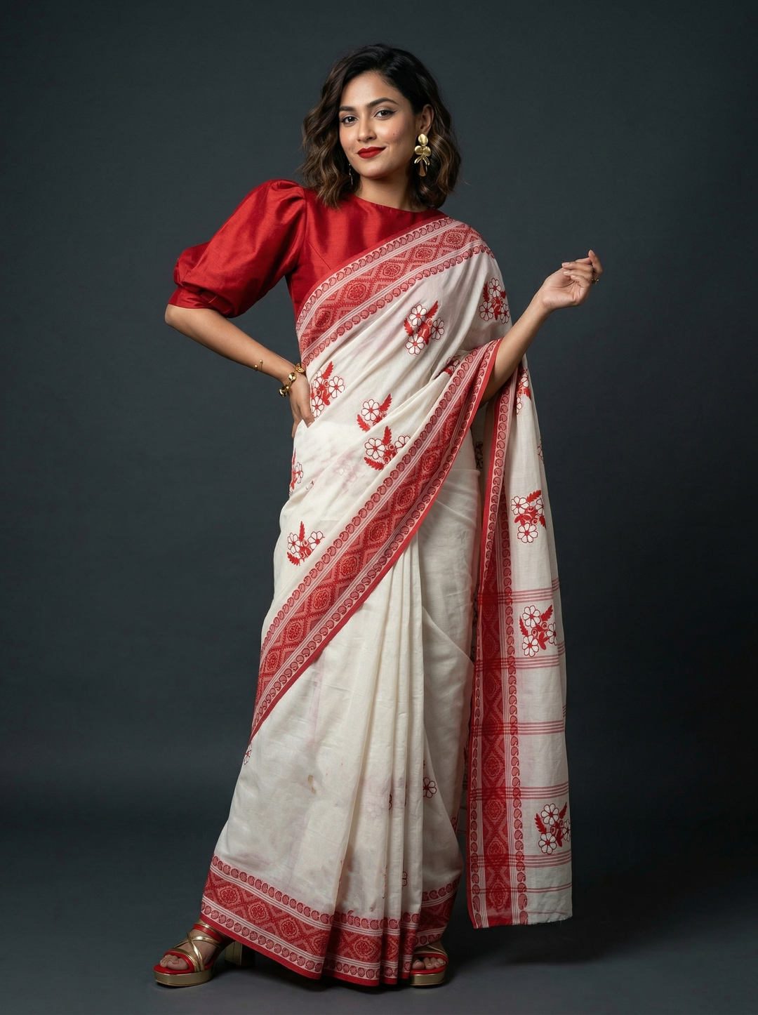 Ashtami Tangail Tant Cotton Saree(Flower Bouquet Embroidery)