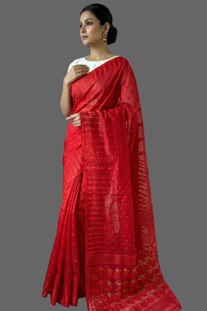 Moner Alo-Bengal Jamdani Saree (Red)