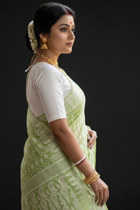 Moner Alo-Bengal Jamdani Saree (Pista)
