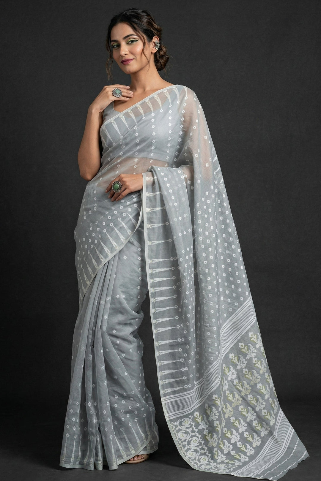 Moner Alo-Bengal Jamdani Saree (Grey)