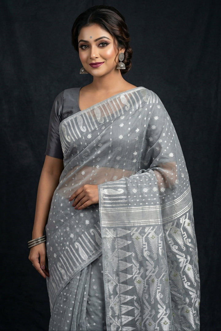 Moner Alo-Bengal Jamdani Saree (Grey)