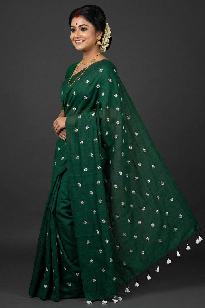Bengal Shiuli(Jasmine) khadi Saree In Green