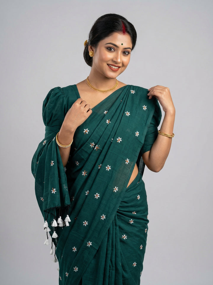 Bengal Shiuli(Jasmine) khadi Saree In Deep Green