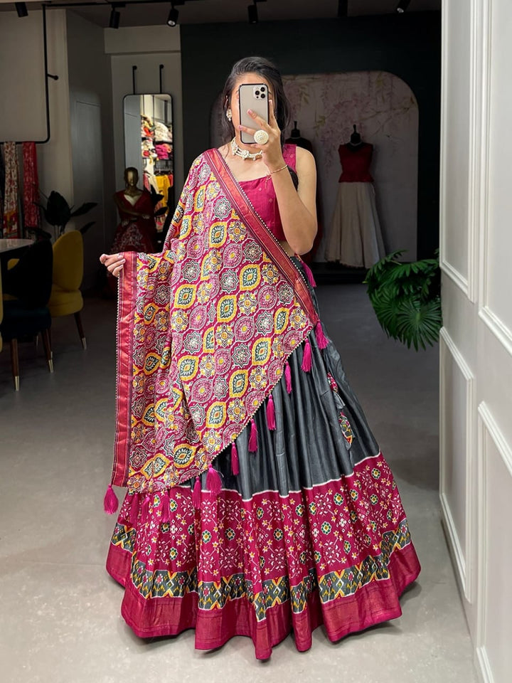 Magic Of Lehenga (Navratri Special Lehenga Choli)