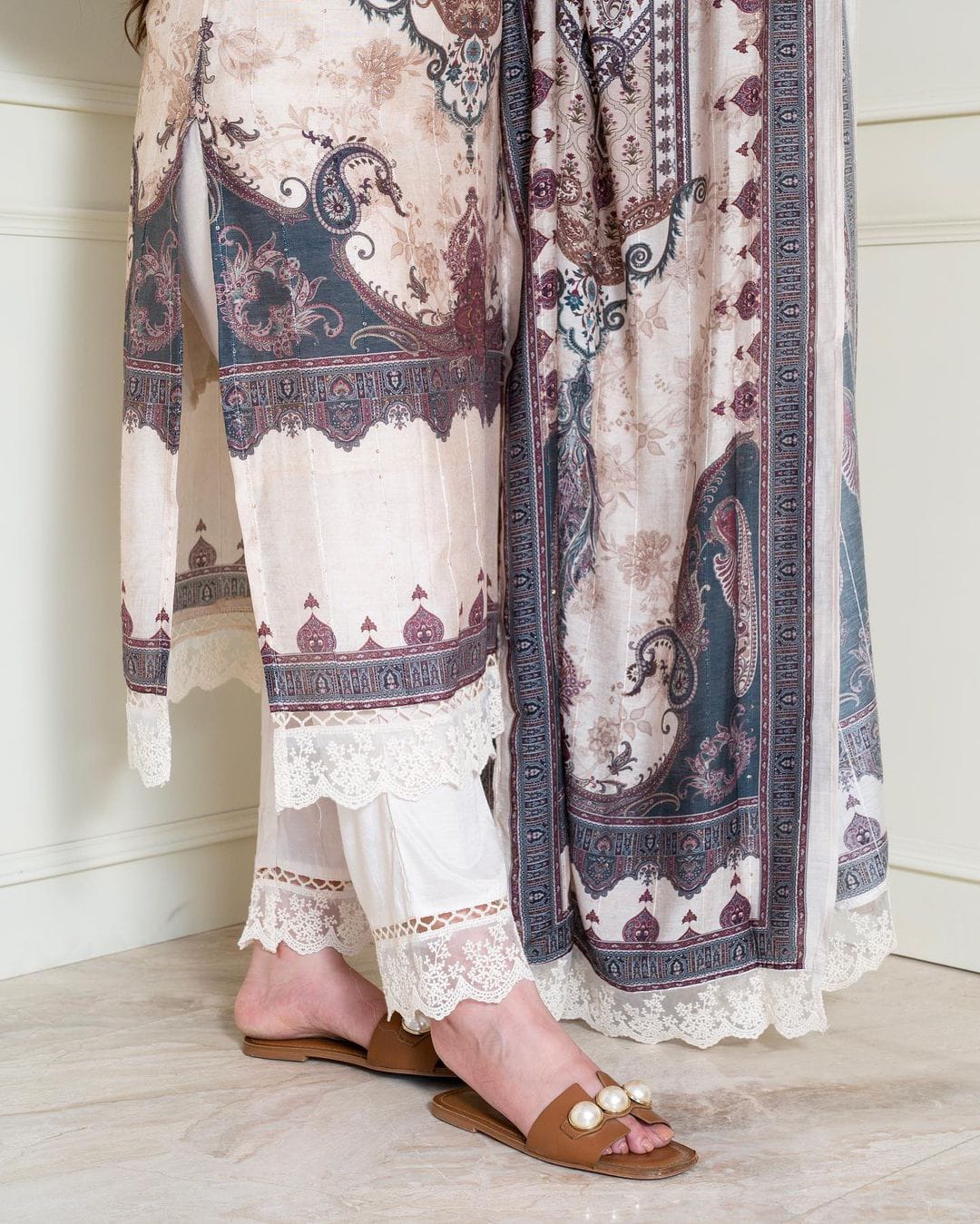 Classic Ivory Pakistani Style Kurti Set