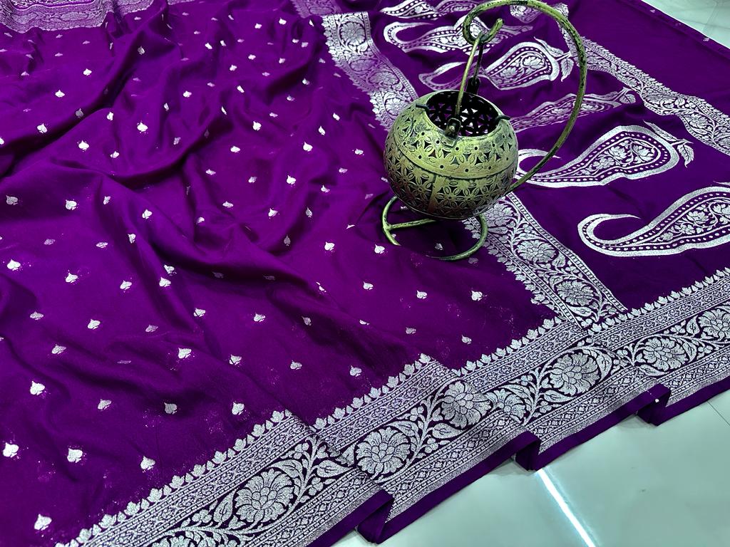 Dazzling Semi Katan Silk Banarasi Saree