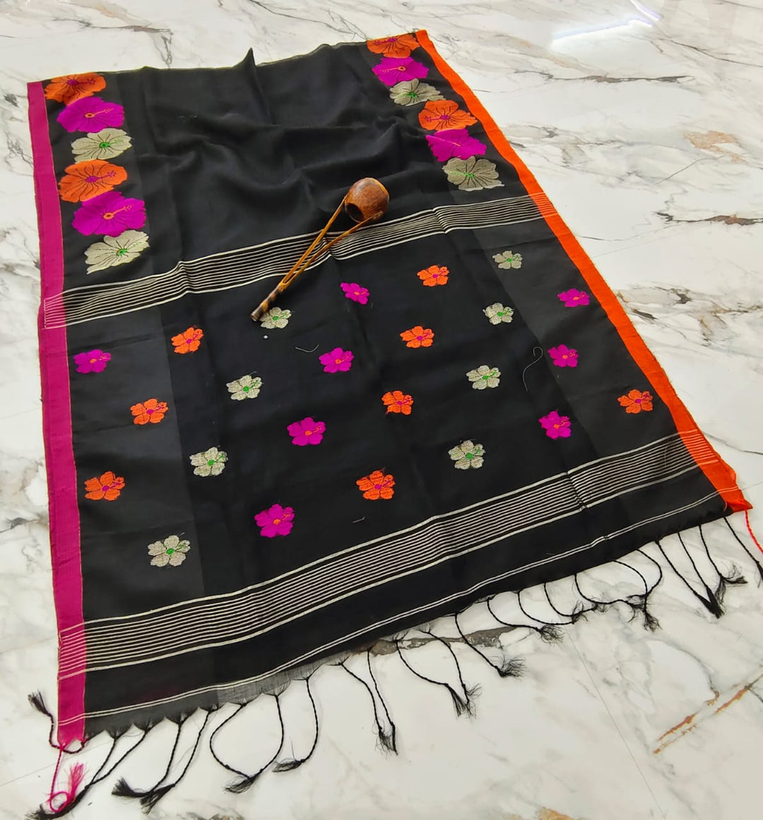 Hibiscus Bloom - The Pure Linen Saree