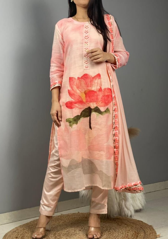 Visual Flow Of Endearing Pink Floral Kurti set