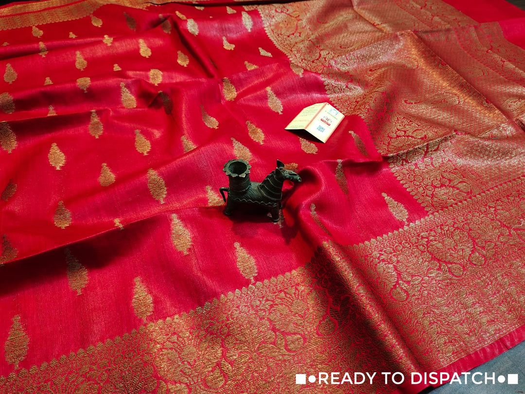 Exquisite Munga Tussar Banarasi Saree